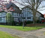 2025-04-11 - Arbeitseinsatz Thie- und Kirchplatz (07)